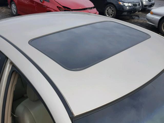 4T1BF30K13U556479 - 2003 TOYOTA CAMRY LE GOLD photo 9