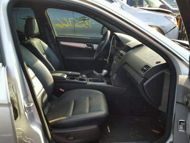 WDDGF54X09R065009 - 2009 MERCEDES-BENZ C 300 银色 照片 5