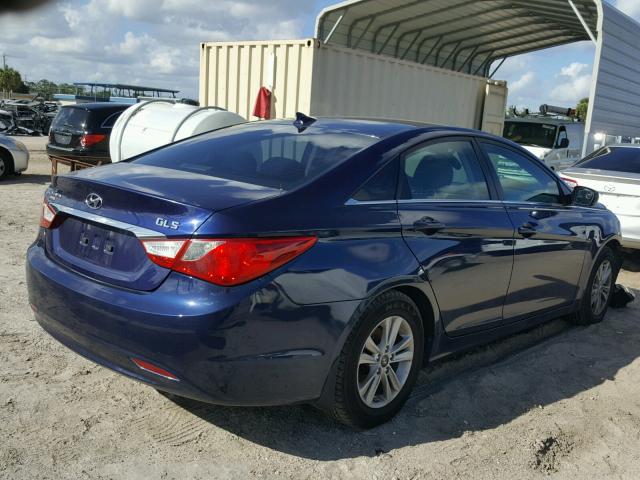 5NPEB4AC0CH413883 - 2012 HYUNDAI SONATA GLS BLUE photo 4