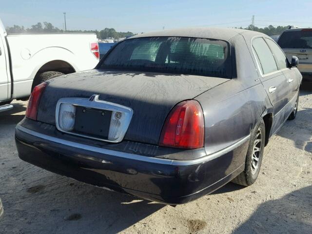 1LNHM82WXYY765345 - 2000 LINCOLN TOWN CAR S BLUE photo 4