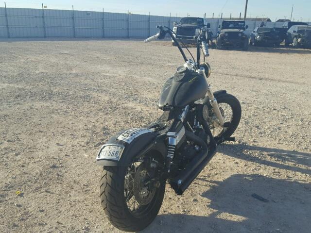 1HD1GX416BC331483 - 2011 HARLEY-DAVIDSON FXDB BLACK photo 4