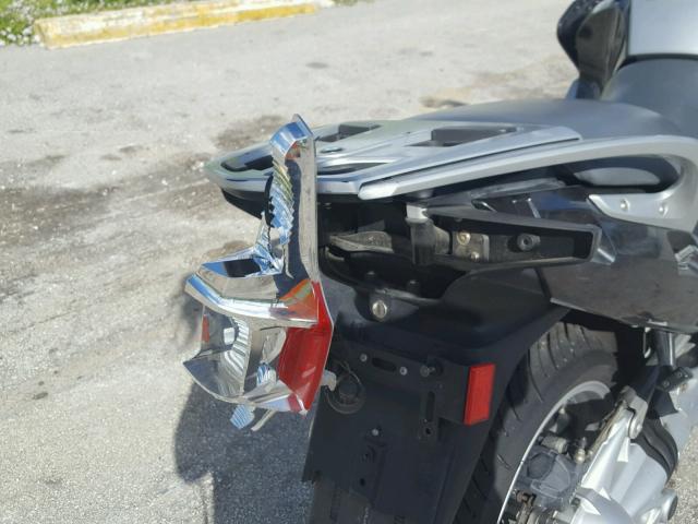 WB10388015ZM15192 - 2005 BMW R1200 ST BLACK photo 9