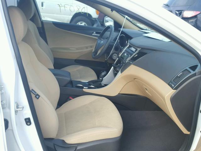 5NPEB4ACXBH211681 - 2011 HYUNDAI SONATA GLS YELLOW photo 5