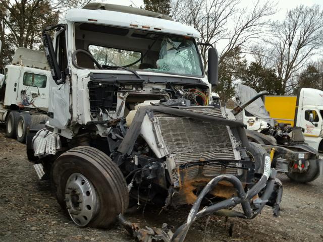 4V4NC9EH9DN135281 - 2013 VOLVO VN VNL WHITE photo 1