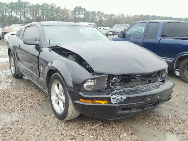 1ZVFT80N575272503 - 2007 FORD MUSTANG BLACK photo 1