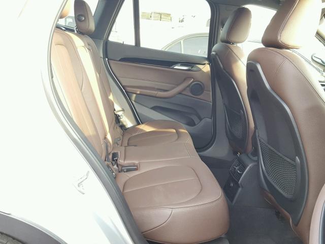 WBXHT3C35H5F70243 - 2017 BMW X1 XDRIVE2 SILVER photo 6