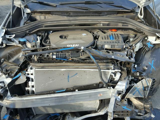 WBXHT3C35H5F70243 - 2017 BMW X1 XDRIVE2 SILVER photo 7