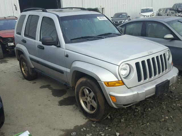 1J4GL38K45W679704 - 2005 JEEP LIBERTY RE SILVER photo 1