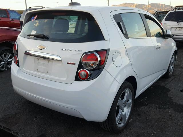 1G1JE6SB6F4189660 - 2015 CHEVROLET SONIC LTZ WHITE photo 4