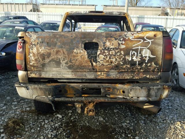 1GCHK29U42E242701 - 2002 CHEVROLET SILVERADO BURN photo 9