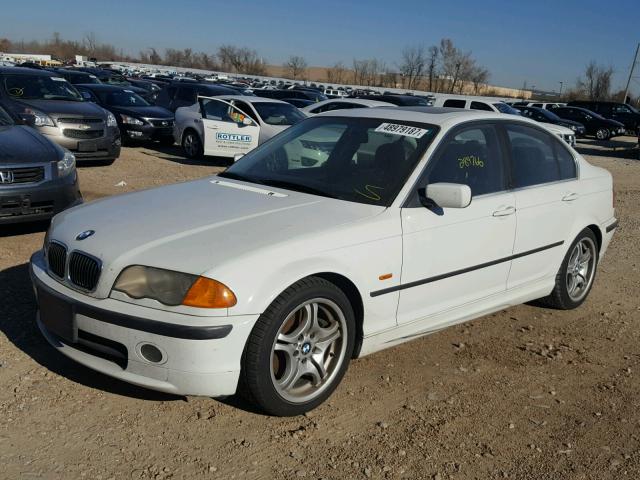 WBAAV53401FT00585 - 2001 BMW 330 I WHITE photo 2