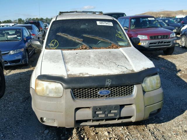 1FMYU04191KB53391 - 2001 FORD ESCAPE XLT WHITE photo 9