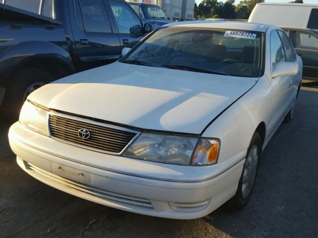 4T1BF18B2WU235483 - 1998 TOYOTA AVALON XL WHITE photo 2