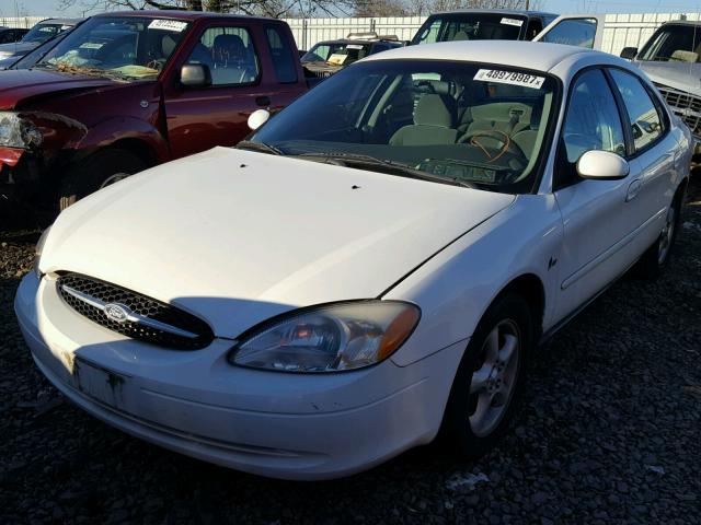 1FAFP5528YG152615 - 2000 FORD TAURUS SES WHITE photo 2