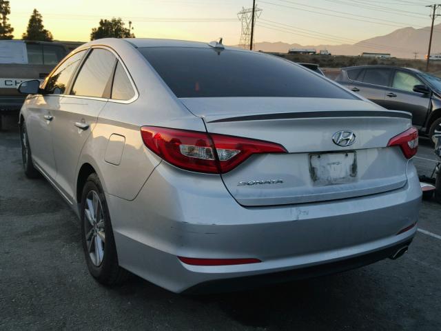 5NPE24AF7GH307527 - 2016 HYUNDAI SONATA SE SILVER photo 3