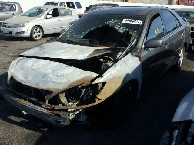 4T1BF32K03U566627 - 2003 TOYOTA CAMRY LE GRAY photo 2