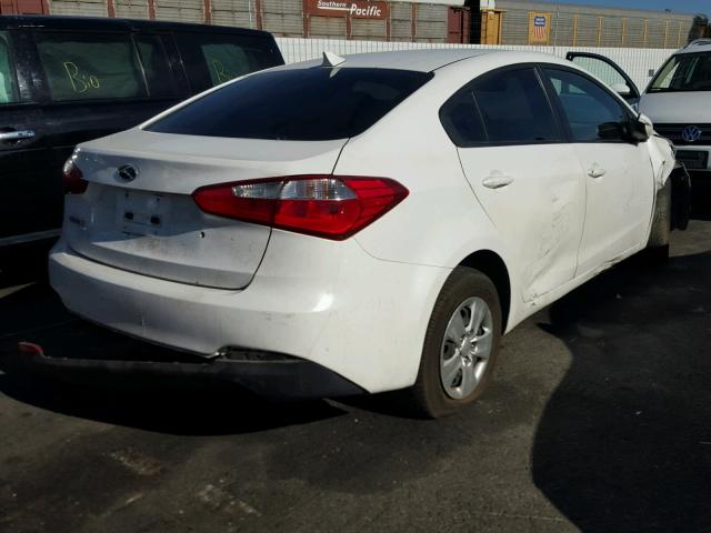 KNAFK4A67E5055275 - 2014 KIA FORTE LX WHITE photo 4