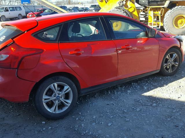 1FAHP3K20CL230595 - 2012 FORD FOCUS SE RED photo 4