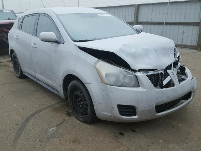 5Y2SP6E81AZ417940 - 2010 PONTIAC VIBE SILVER photo 1