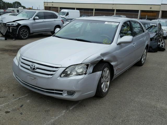 4T1BK36B96U079095 - 2006 TOYOTA AVALON XL SILVER photo 2