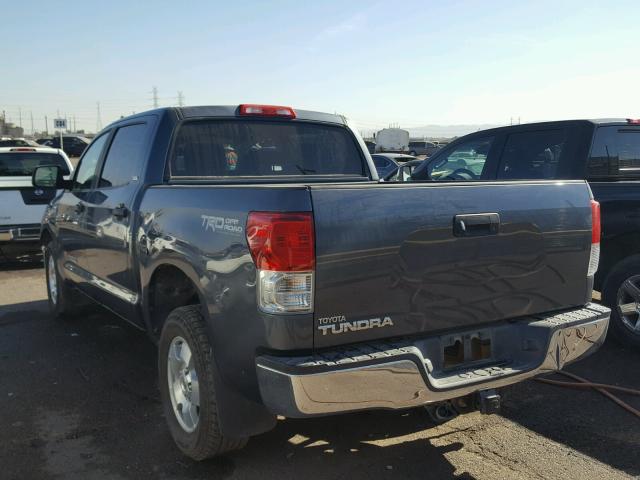 5TFEY5F12AX076517 - 2010 TOYOTA TUNDRA CRE GRAY photo 3