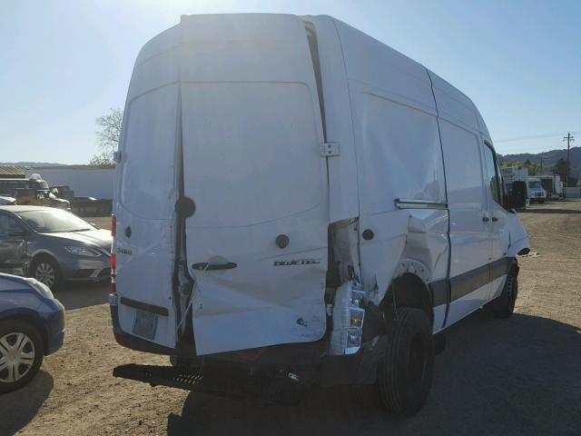 WD3PF3CC2C5647747 - 2012 MERCEDES-BENZ SPRINTER 3 WHITE photo 4