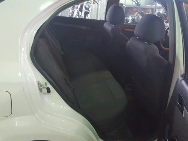 KL1TD56667B190886 - 2007 CHEVROLET AVEO BASE WHITE photo 6