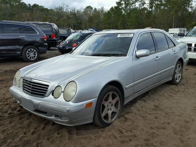 WDBJF83J02X064859 - 2002 MERCEDES-BENZ E 430 SILVER photo 2