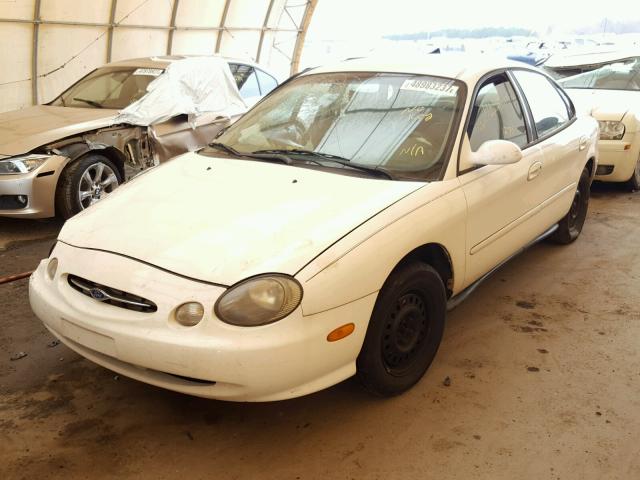 1FAFP52U8WA229327 - 1998 FORD TAURUS LX WHITE photo 2