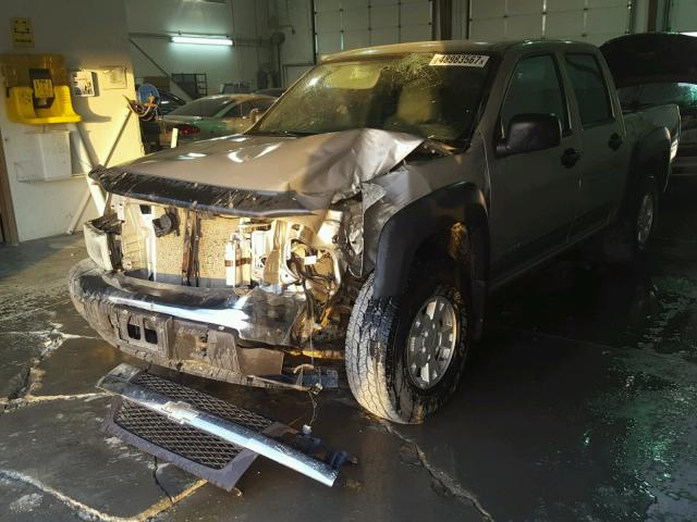 1GCDT136858174339 - 2005 CHEVROLET COLORADO GRAY photo 2