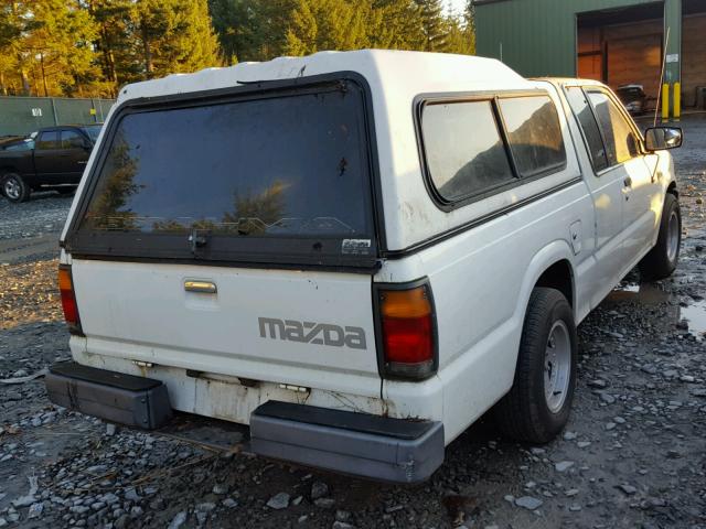 JM2UF3132K0811551 - 1989 MAZDA B2200 CAB WHITE photo 4