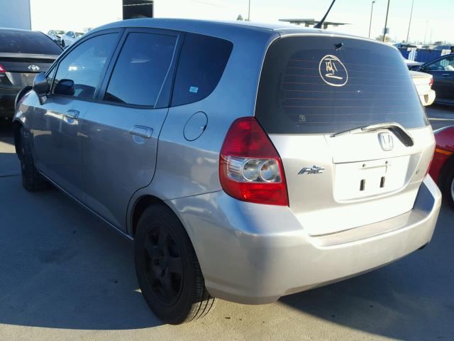 JHMGD38457S006868 - 2007 HONDA FIT GRAY photo 3