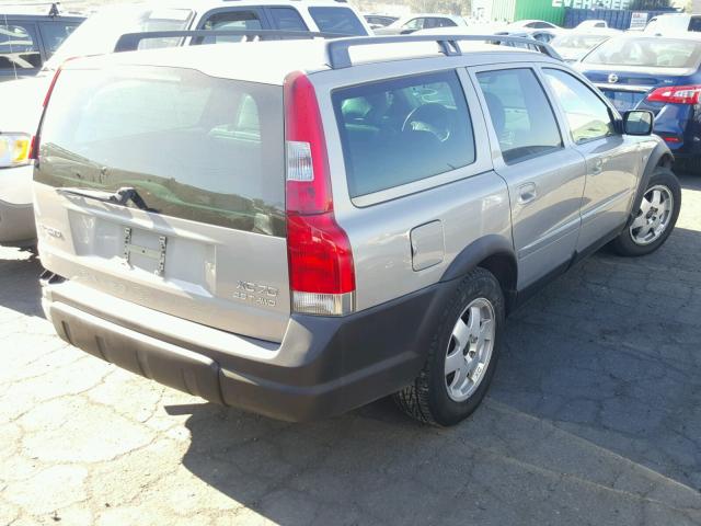 YV1SZ59H831097039 - 2003 VOLVO XC70 BROWN photo 4