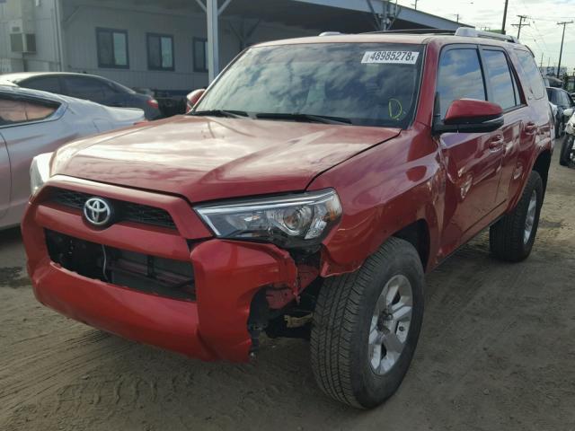 JTEBU5JR5H5447232 - 2017 TOYOTA 4RUNNER SR BURGUNDY photo 2