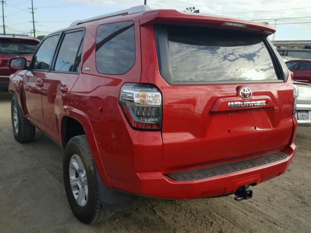 JTEBU5JR5H5447232 - 2017 TOYOTA 4RUNNER SR BURGUNDY photo 3