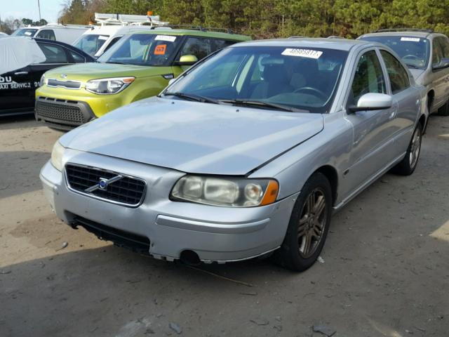 YV1RS592662514672 - 2006 VOLVO S60 2.5T SILVER photo 2