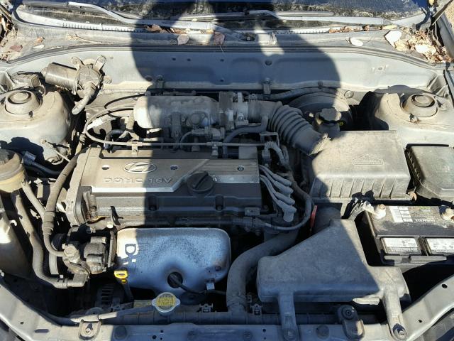 KMHCG35C24U309170 - 2004 HYUNDAI ACCENT GL GRAY photo 7