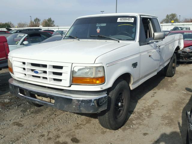 1FTHX25F5TEA78661 - 1996 FORD F250 WHITE photo 2