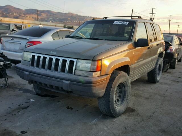 1J4GZ58Y7WC139135 - 1998 JEEP GRAND CHER GRAY photo 2