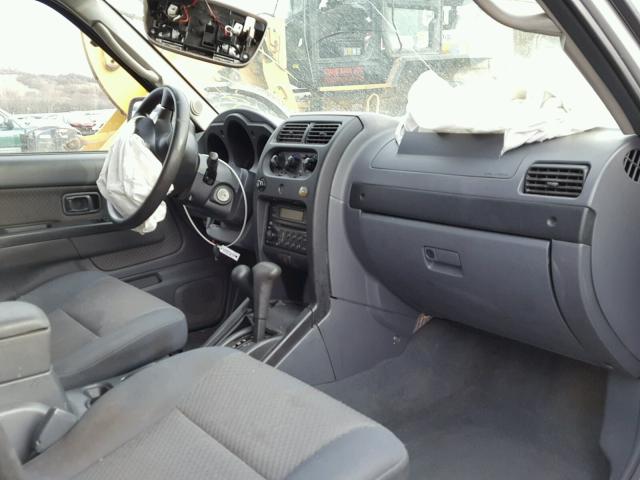 5N1ED28Y14C636863 - 2004 NISSAN XTERRA XE SILVER photo 5