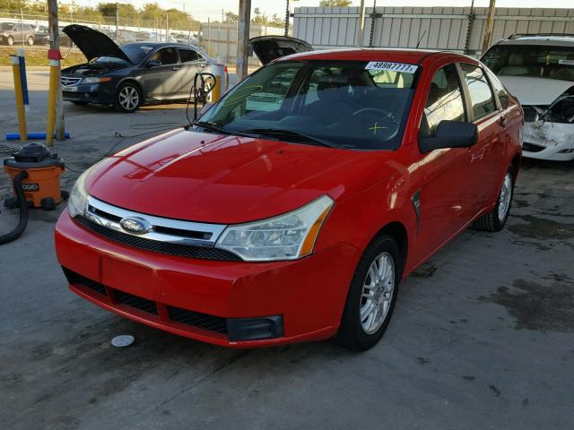 1FAHP35N38W254451 - 2008 FORD FOCUS SE RED photo 2