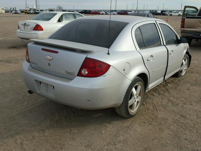 1G1AL55F967640805 - 2006 CHEVROLET COBALT LT SILVER photo 4