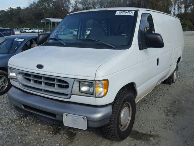 1FTRE14212HB23935 - 2002 FORD ECONOLINE WHITE photo 2