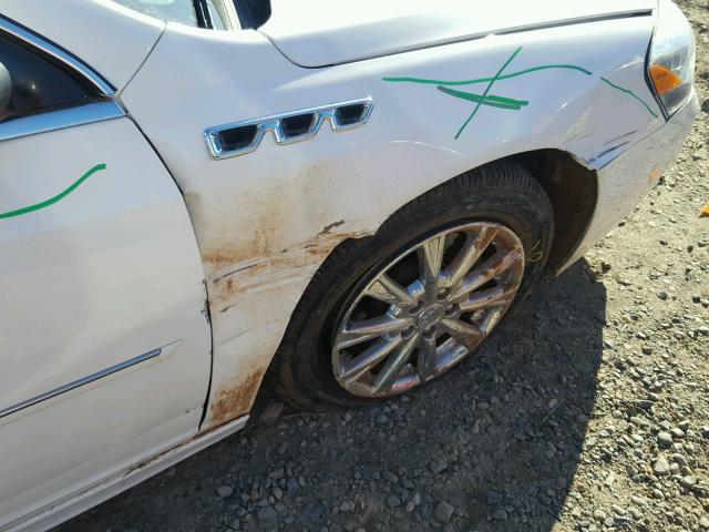 1G4HJ5EM9BU137566 - 2011 BUICK LUCERNE CX WHITE photo 9