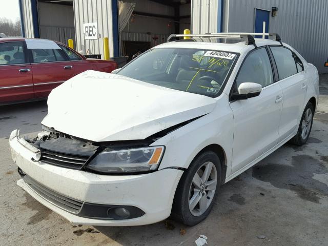 3VWLL7AJ3BM031583 - 2011 VOLKSWAGEN JETTA TDI WHITE photo 2