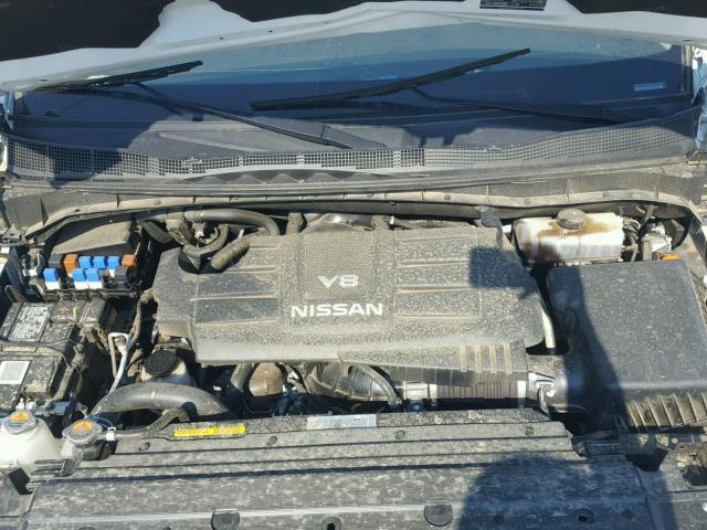 1N6AA1E52HN500619 - 2017 NISSAN TITAN SV WHITE photo 7