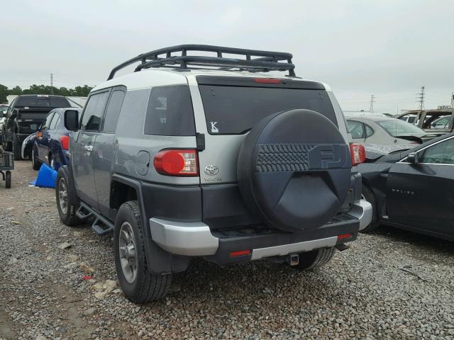 JTEBU4BF8BK113493 - 2011 TOYOTA FJ CRUISER GRAY photo 3