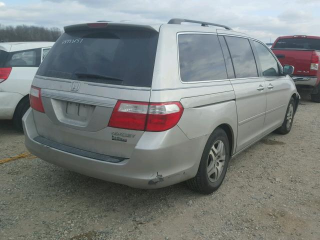 5FNRL38725B000267 - 2005 HONDA ODYSSEY EX SILVER photo 4