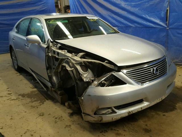 JTHGL46F275004846 - 2007 LEXUS LS 460L SILVER photo 1