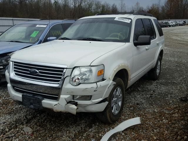 1FMEU7DE2AUB03063 - 2010 FORD EXPLORER X WHITE photo 2